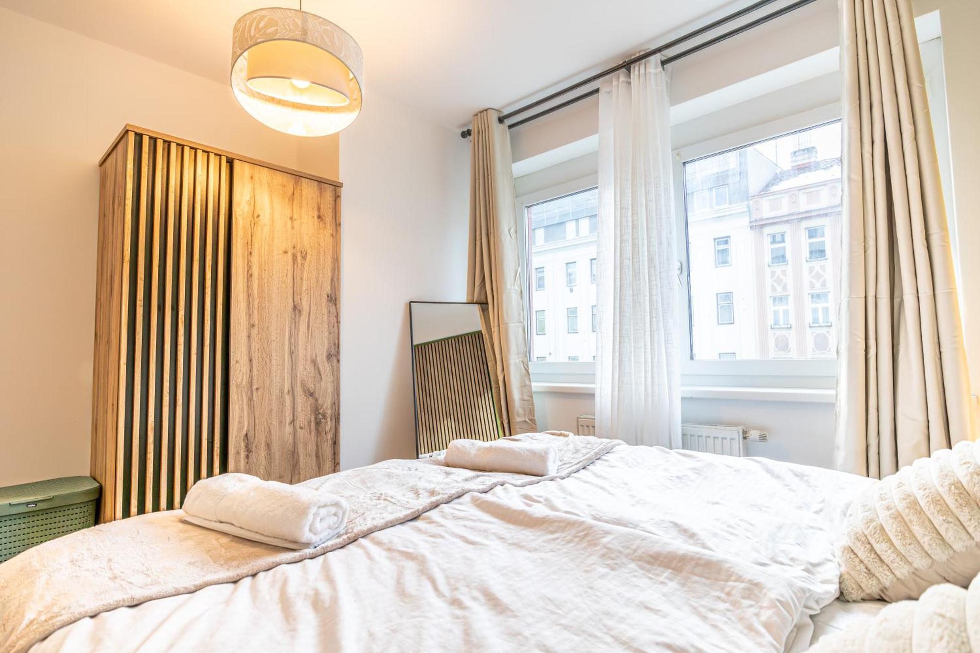 Charming 1Br, Steps From Reumannplatz U1 Apartman Bécs Kültér fotó