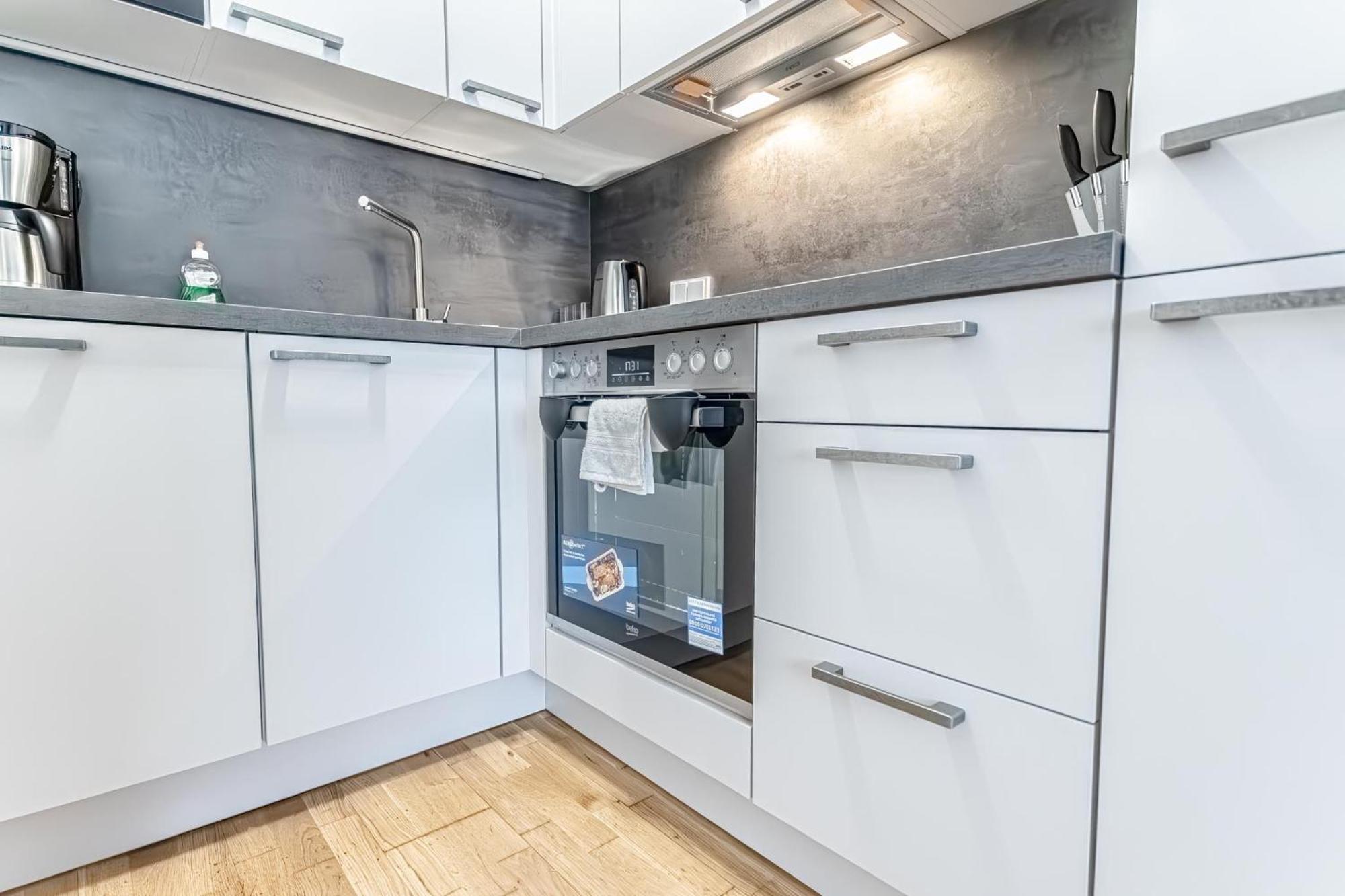 Charming 1Br, Steps From Reumannplatz U1 Apartman Bécs Kültér fotó